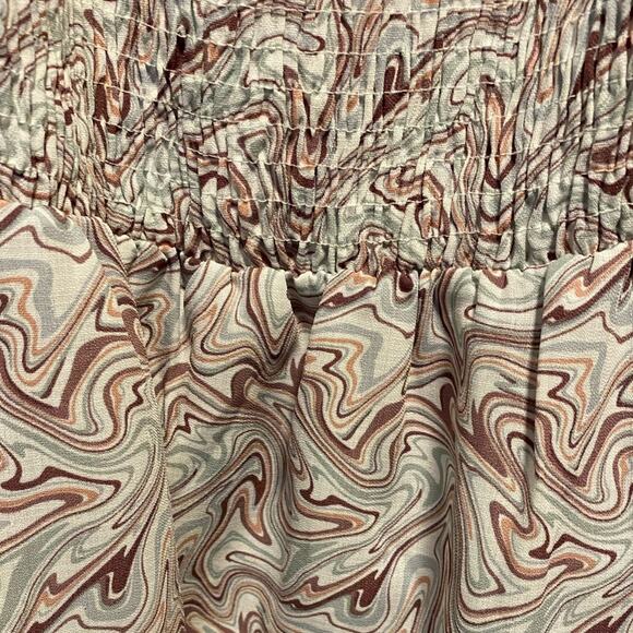 Sweet Rain Swirl Blouse Women’s Plus Size 3X Smocked Puff Short Sleeve Gorgeous - Picture 5 of 8